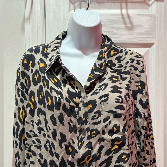 EQUIPMENT Femme animal print leopard silk shirt top blouse size L - Picture 2 of 10